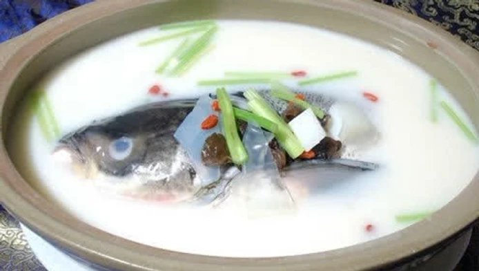 健康食譜分享 – 大魚頭豆腐湯
